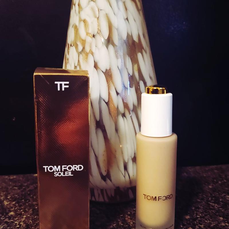 $88 Tom Ford Soleil Flawless Glow Foundation SPF 30  COOL ALMOND 1   