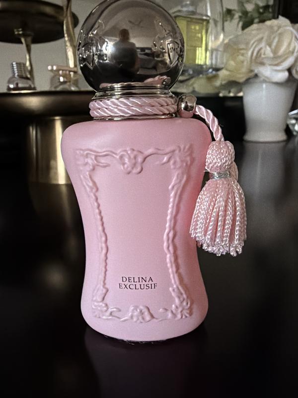 Customer carousel item 1.