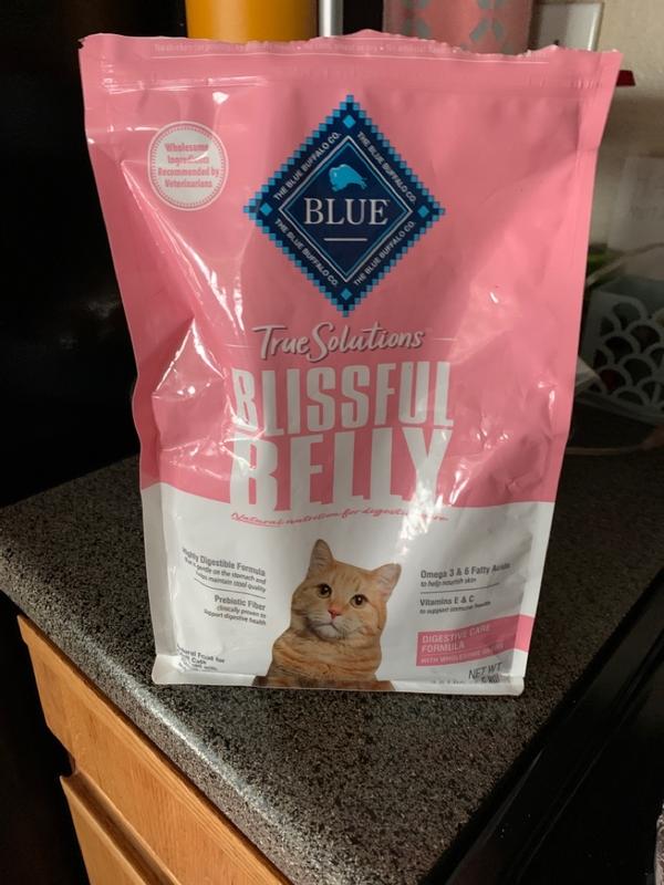 Blue Buffalo True Solutions Blissful Belly Natural Digestive Care Adult Dry Cat Food Chicken 11 lb