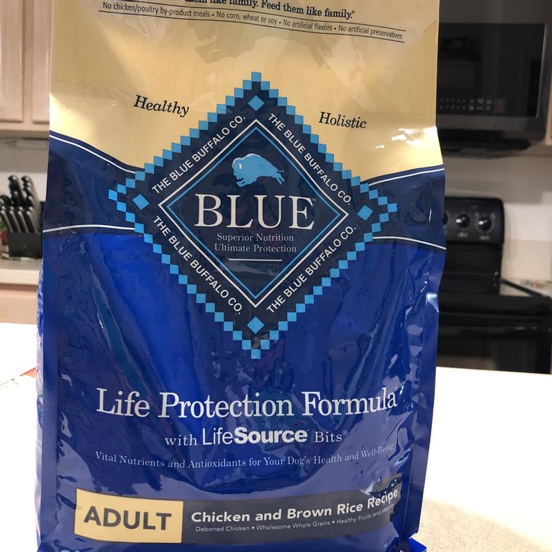 Life Protection Formula™ Dry Dog Food Healthy Weight Chicken