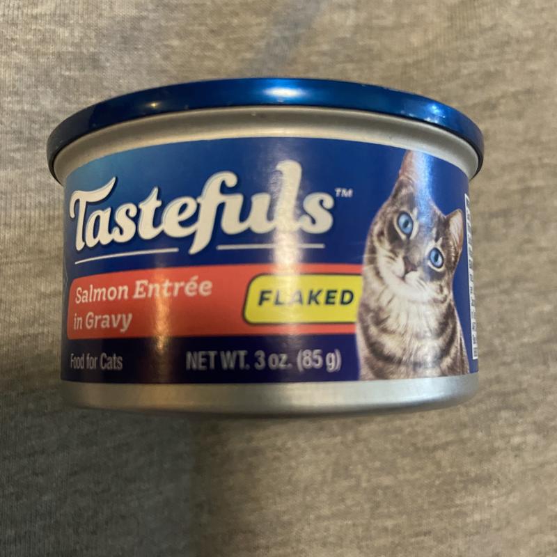 Blue Buffalo Tastefuls Wet Cat Food Flaked Salmon Filet Entr e In