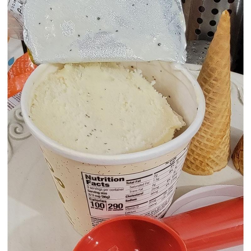 Scoop vanilla deals ice cream calories