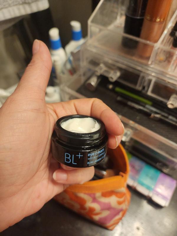 Customer photo for "Hydrate those eyes!"