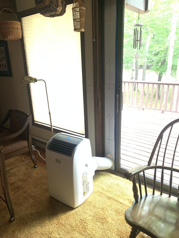 Sliding glass door venting