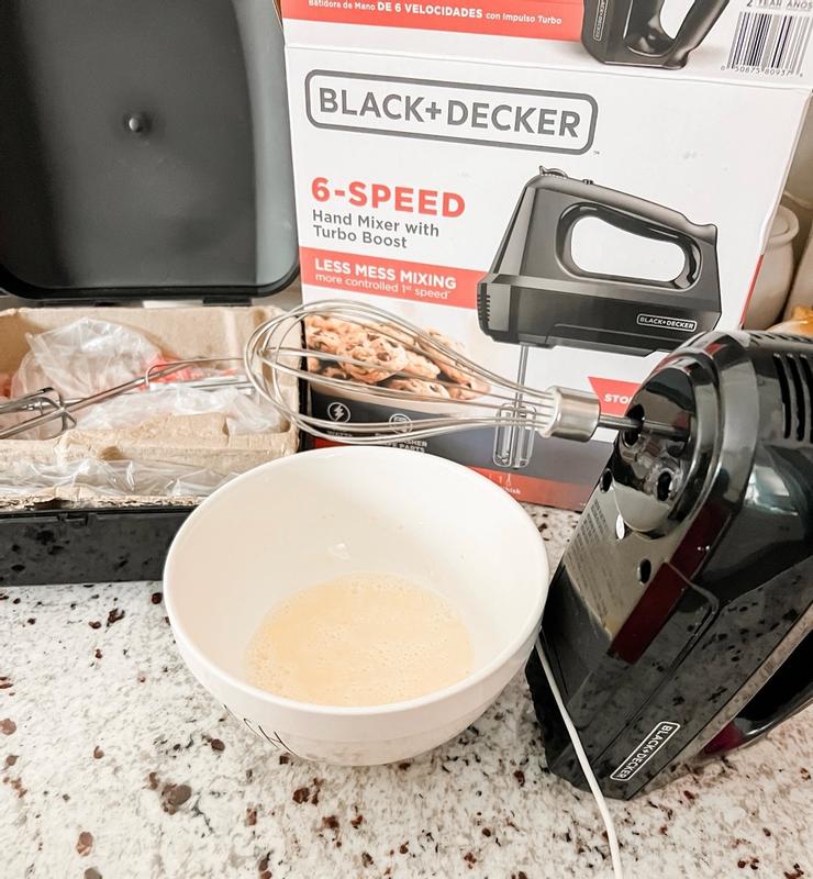 Black Decker 6-Speed Hand Mixer with Attachments and Storage Case MX217