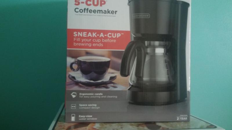 Black & Decker 5-Cup Coffee Maker Cm0700b