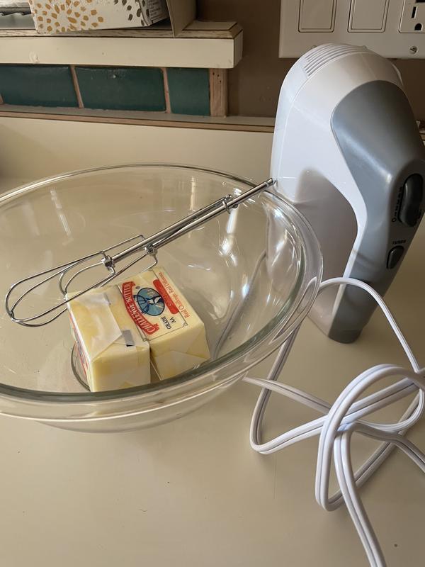 Perfectly uncomplicated. Lightweight. Don't let the higher wattage models fool you, they are heavy and some do not even have a release button.