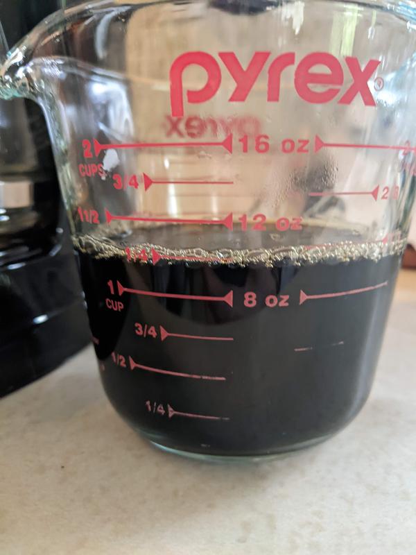 When filled to 2 tics put out about 10oz