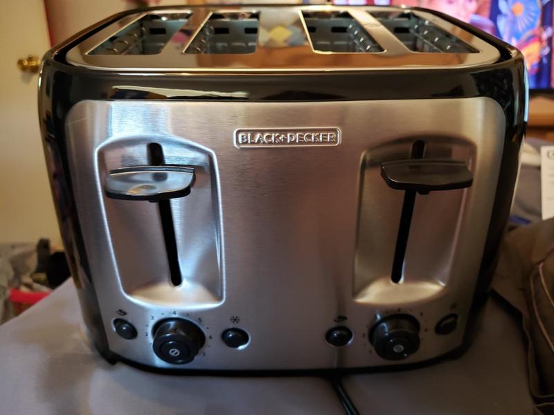 BLACK+DECKER 4-Slice Toaster with Extra-Wide Slots, Black/Silver, TR1478BD  