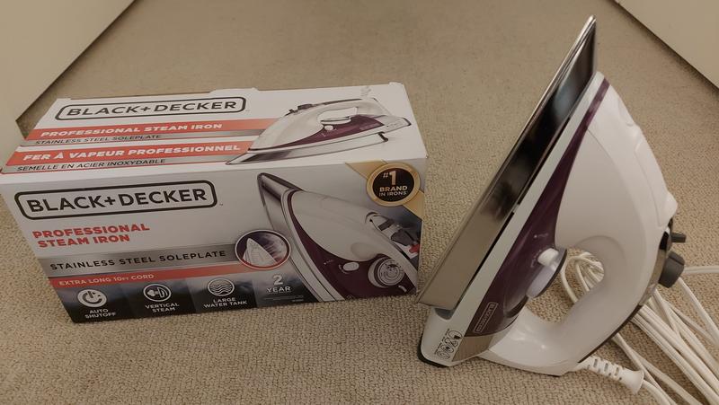 Black Decker 1500W Pro Steam Iron with Stainless Steel Soleplate