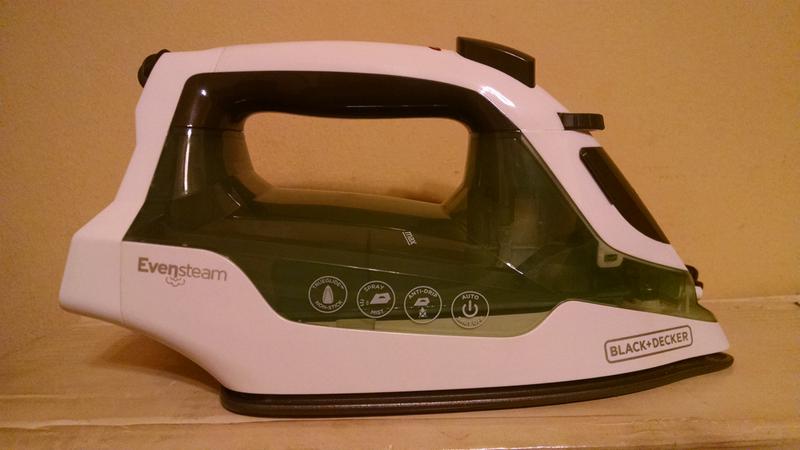 Black & Decker Steam Iron IR350V – Good's Store Online