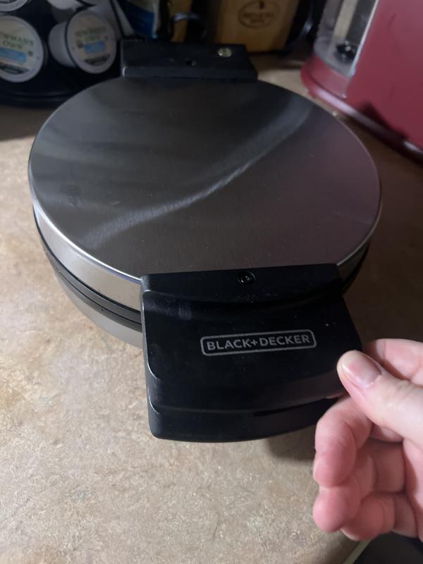 BLACK+DECKER 2-Slice Black Stainless Steel American Waffle Maker