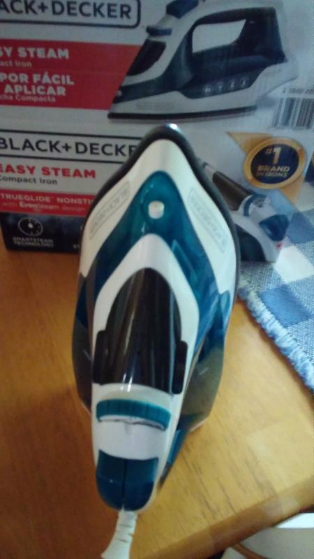 Easy to use controls and multidirectional sprayer