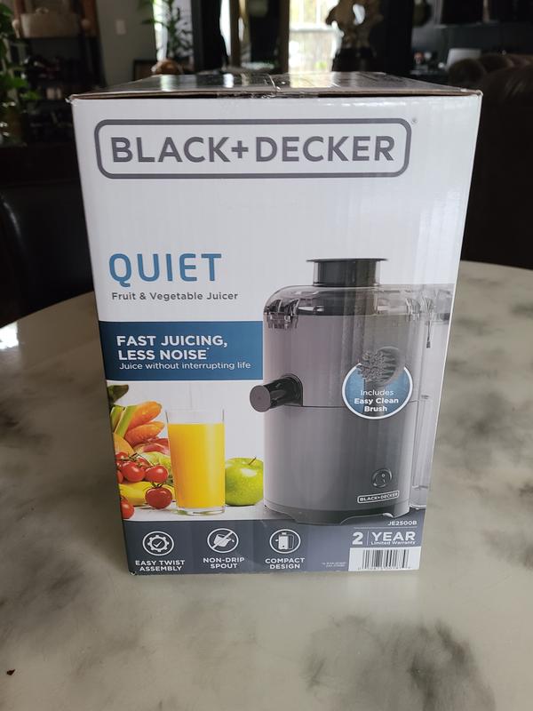  Black & Decker JE2500B Quiet Fruit & Vegetable Juicer -  Quantity 1: Home & Kitchen