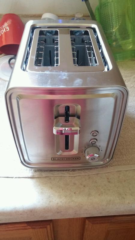 Black + Decker 2-Slice Toaster #TR2900SSD Review, Price and Features - Pros  and Cons of Black + Decker 2-Slice Toaster #TR2900SSD