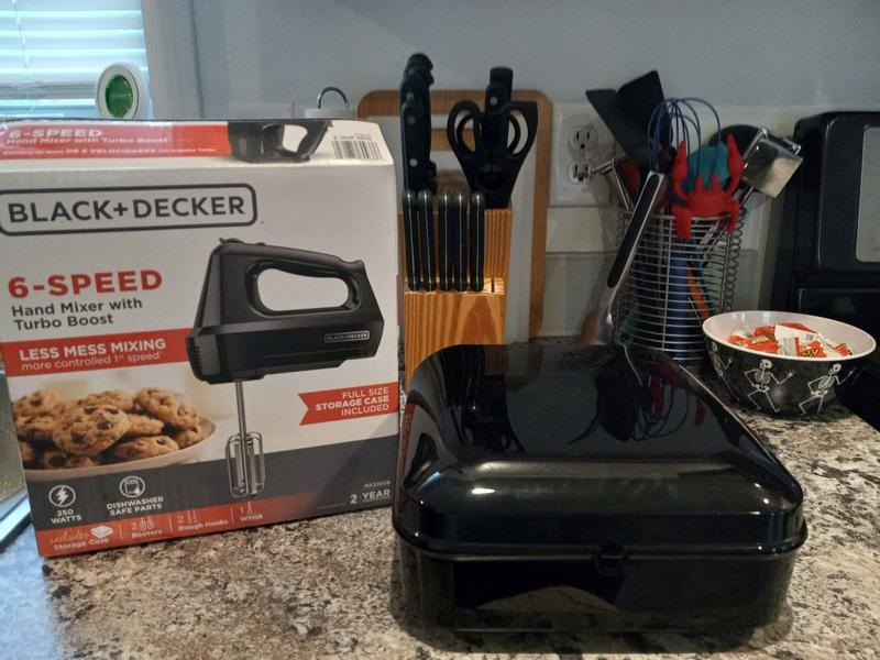 BLACK+DECKER 6-Speed Hand Mixer with 5 Attachments & Storage Case, MX3200B