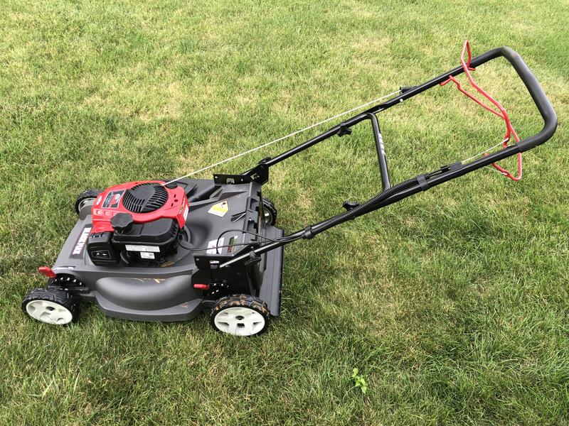 Black Max 21-Inch 150cc Self-Propelled Gas Mower with Briggs & Stratton  Engine 