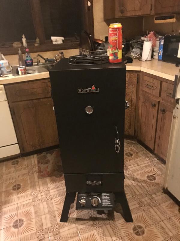 Char-Broil 600 Vertical Gas Smoker