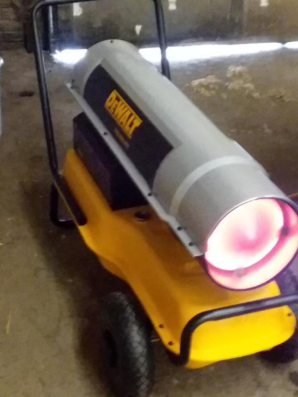 DeWalt DXH185KT Kerosene Heater, 185K BTU