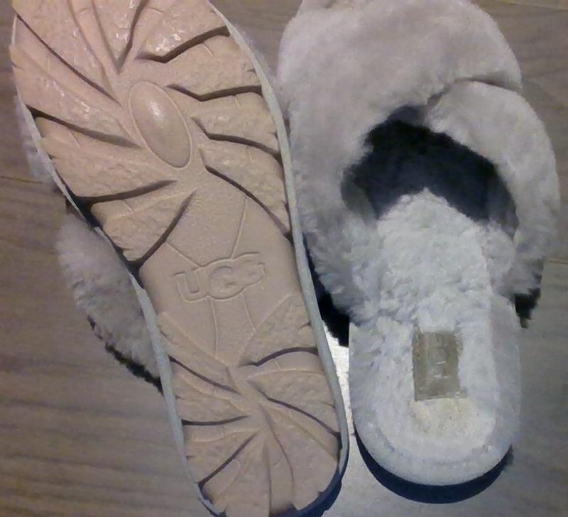 rubber sole hardly worn, but fur side not very durable