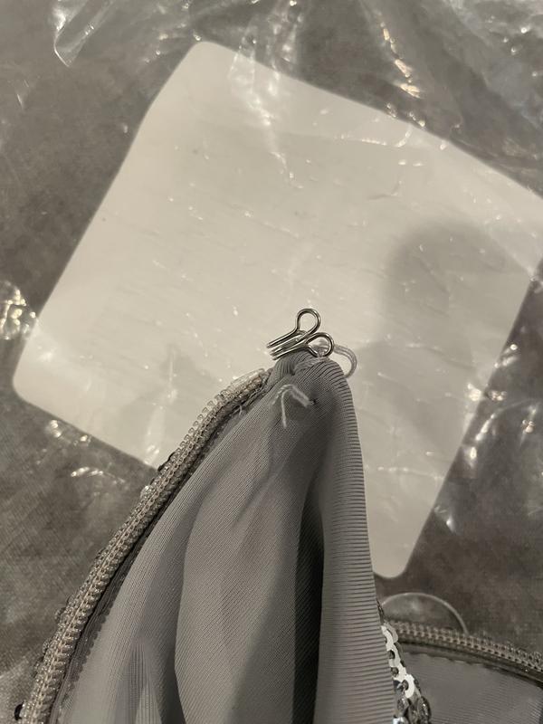 Clasp not seen in properly