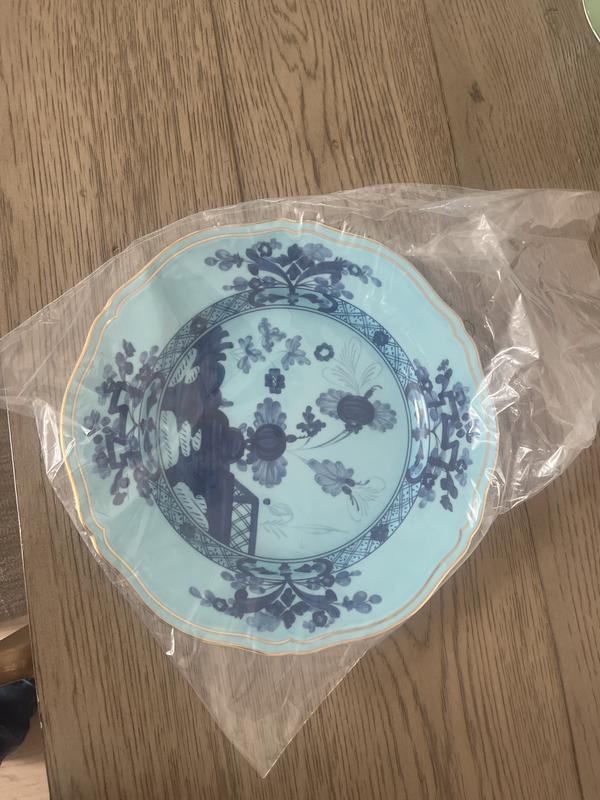 Customer carousel item 1.