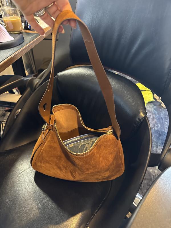 Customer carousel item 3.