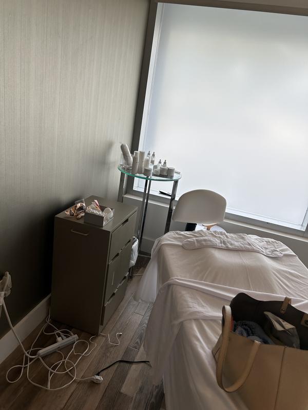 Received a wonderful facial with Jayme The aesthetician. She used all Dr. Strom’s products on my face it was an hour that was very relaxing