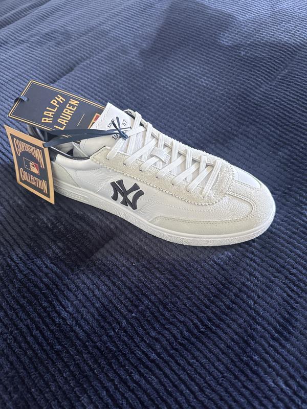 Customer carousel item 1.