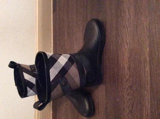 It's all the way up the strap:(