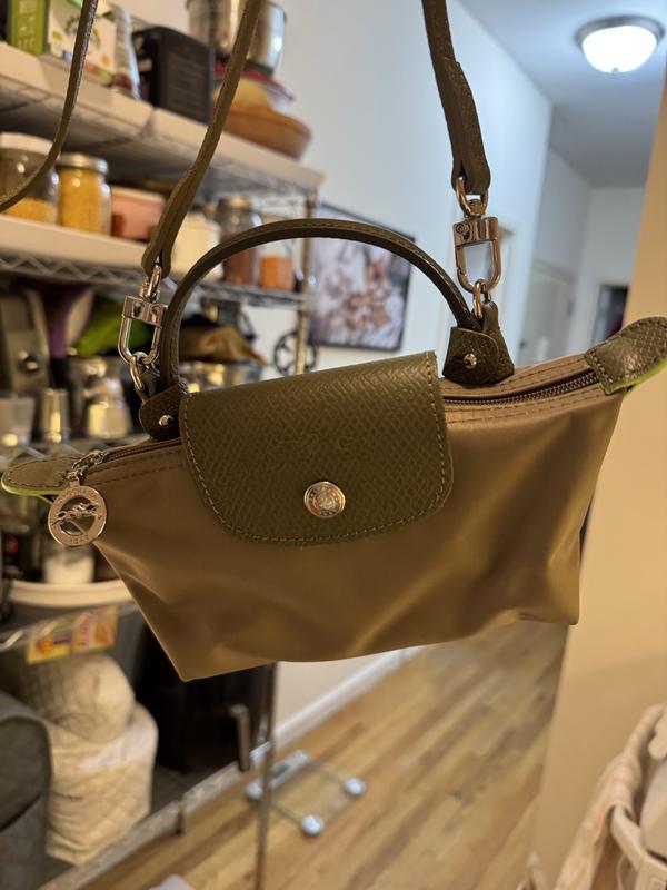 Customer carousel item 1.