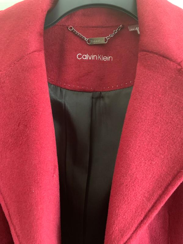 Good quality... much darker color more like burgundy.