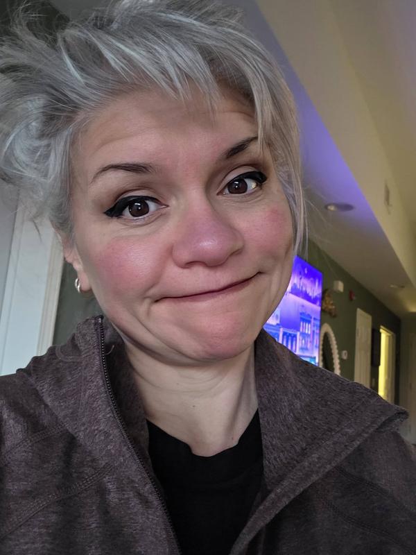 The perfect eye pencil, even the next morning, and washes off with EL daily face wash (blue bottle)