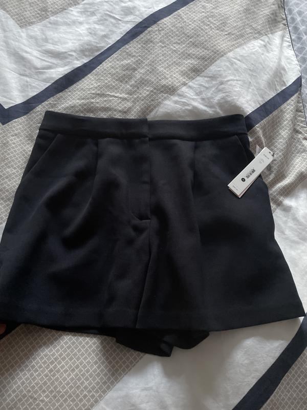 Pics never do it justice they look fantastic on, aqua clothes are one of my favorite brands from blooming girls. They fit amazingly the reasonably priced, and they have the best styles around.!!!!!