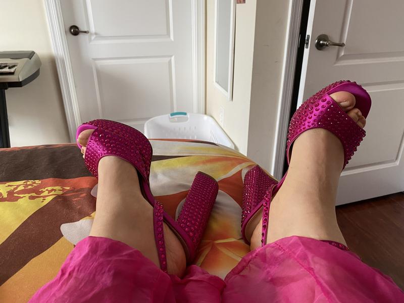 they perfectly match my outfit.