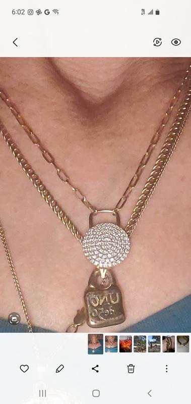 Love this necklace!