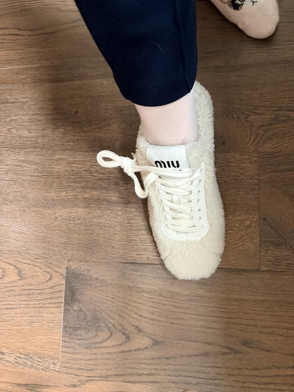 花 Miu Miu Miu Women's Allacciate Shearling Sneakers | Bloomingdale's Shoes
