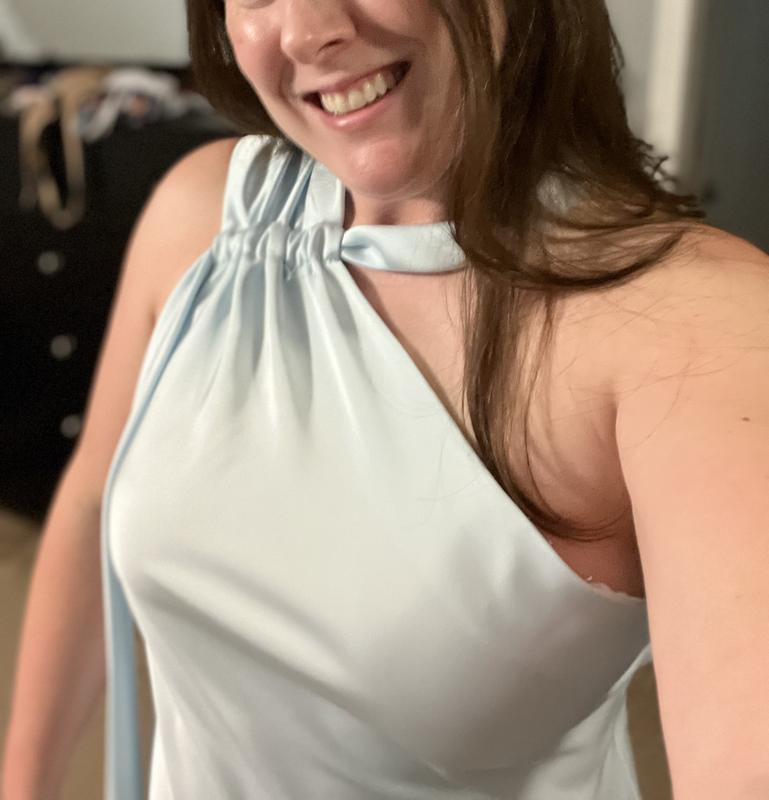 Elegant design, but cheap feeling fabric and low-quality construction.