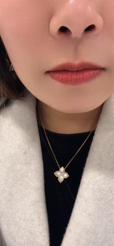 Photo from Bloomingdale's customer