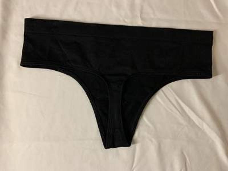 Hanky Panky PlayStretch Thong & Reviews