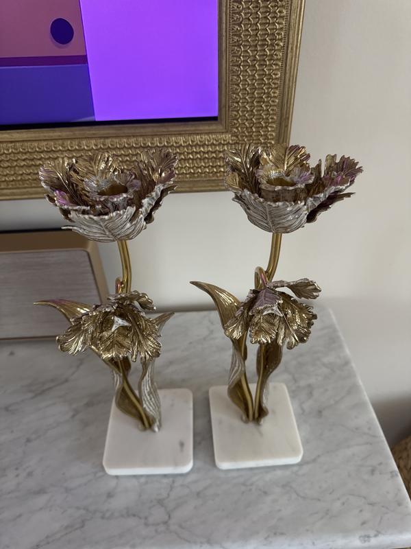 Customer carousel item 1.