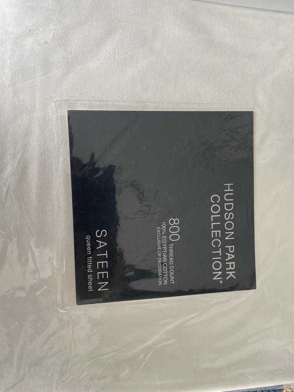 Simple elegant fitted sheet