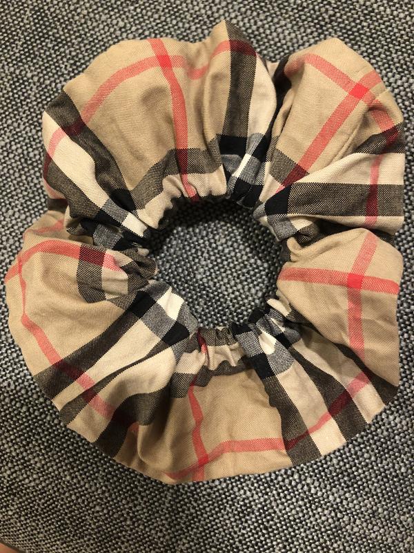 Tiara Scrunchie Xadrez Burberry Inspired