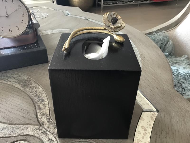 Anemone Tissue Box Holder