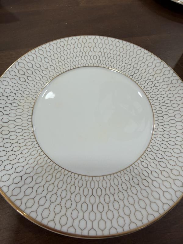 Yellow staining on the saucers and some were on the cups too!