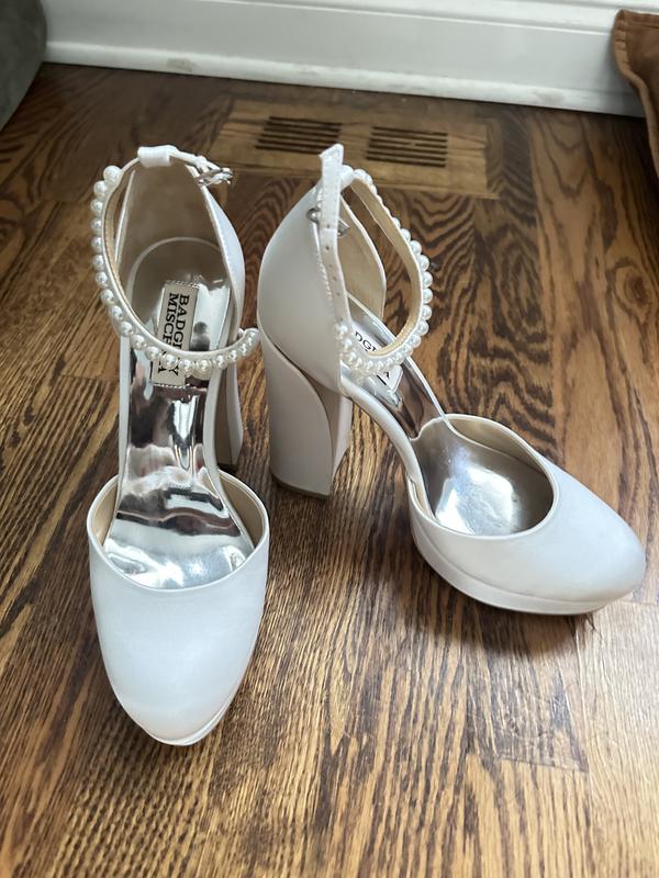 Décolleté Badgley Mischka Fabia Donna: Tacco Basso, Raso Bianco, Pelle Traspirante, Taglia 36 EU