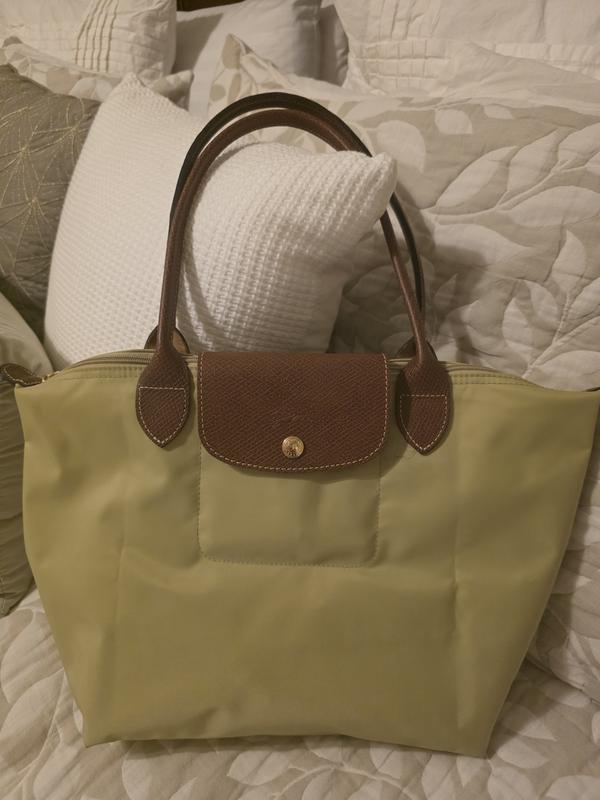Customer carousel item 4.