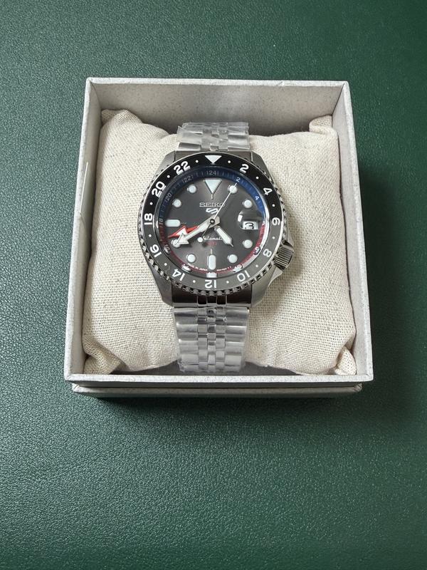 Customer carousel item 2.