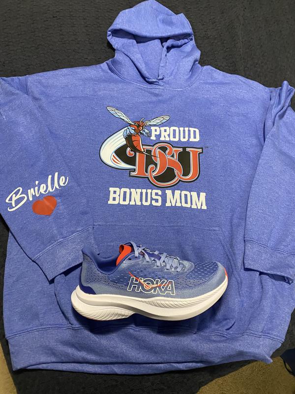 Women's Mach 6 Low Top Sneakers