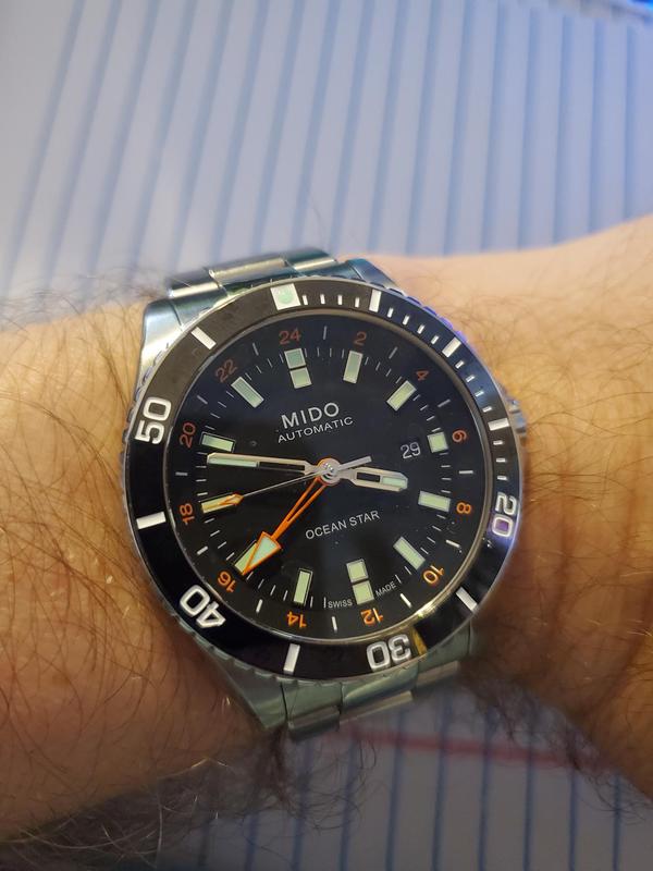 Customer carousel item 1.